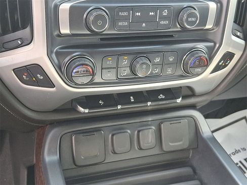 Used 2018 GMC Sierra 1500 SLT image 15