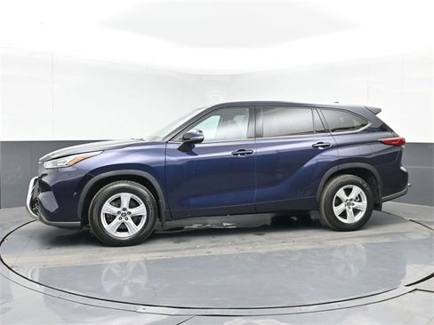 Used 2020 Toyota Highlander L image 6