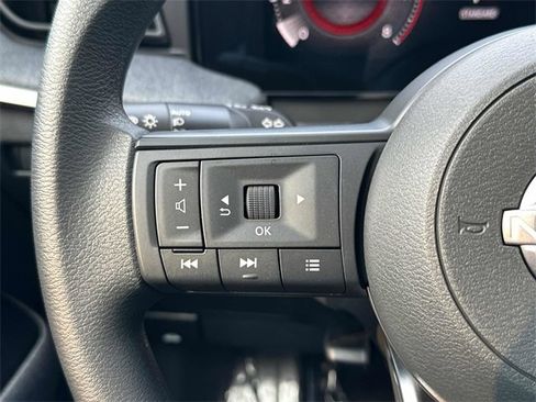 New 2025 Nissan Kicks SV w/ SV Premium Package image 18