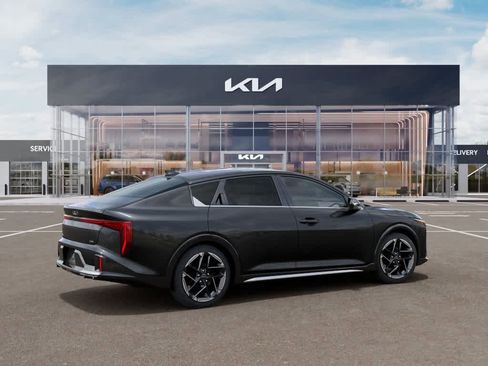 New 2026 Kia K4 GT-Line image 6