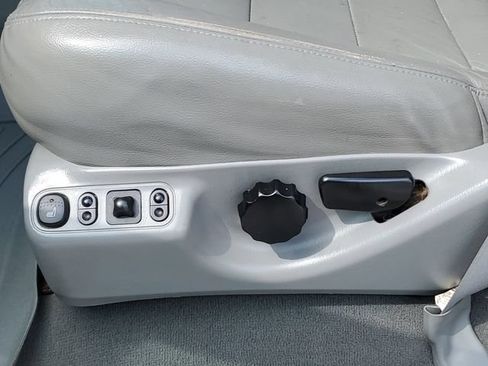 Used 2005 Ford F350 XLT AWD/4WD image 21