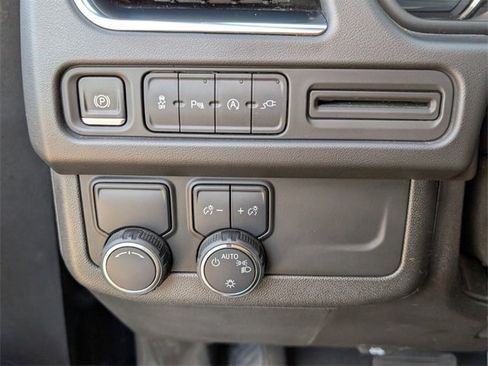 Used 2021 Chevrolet Tahoe LT image 31