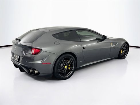 Used 2015 Ferrari FF image 5