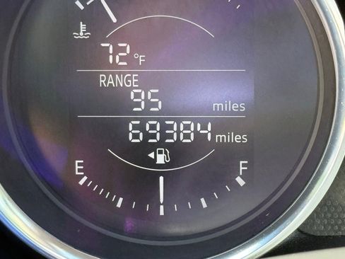 Used 2016 MAZDA MX-5 Miata Grand Touring RWD image 26