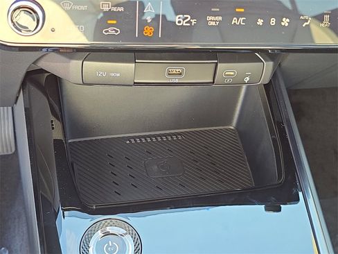 New 2025 Kia Niro Wind image 28