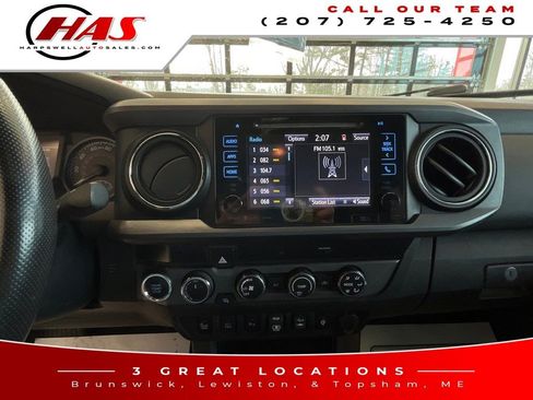 Used 2019 Toyota Tacoma TRD Off-Road w/ Technology Package image 15