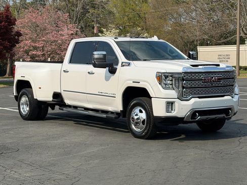 Used 2020 GMC Sierra 3500 Denali w/ Denali Ultimate Package image 4