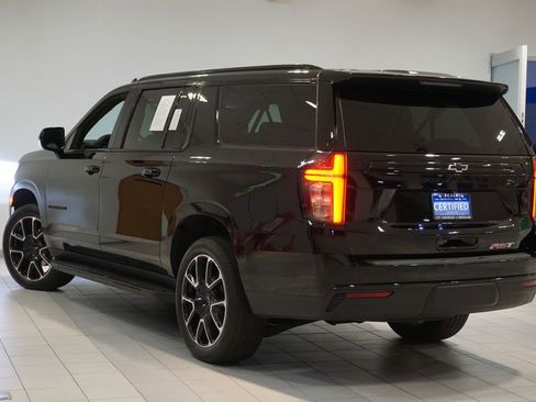 Used 2024 Chevrolet Suburban RST image 8