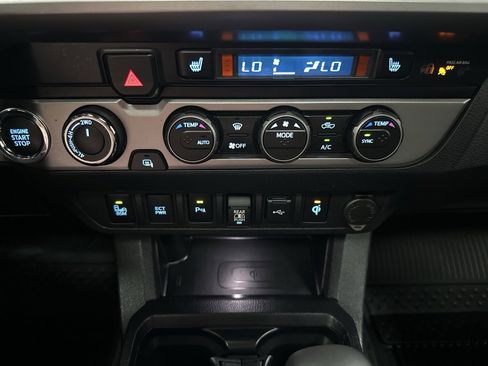 Used 2023 Toyota Tacoma Limited image 23