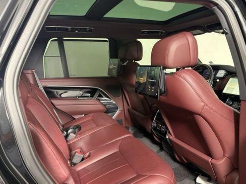 Used 2023 Land Rover Range Rover SE AWD/4WD image 21