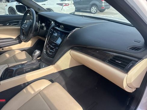 Used 2018 Cadillac CTS Luxury image 10