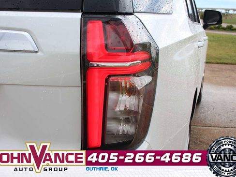 Used 2022 Chevrolet Tahoe High Country AWD/4WD image 12