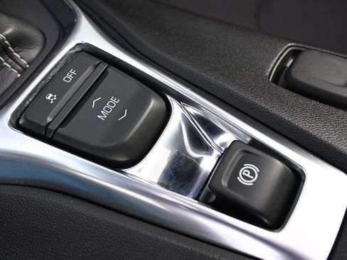 Used 2024 Chevrolet Camaro LT image 35