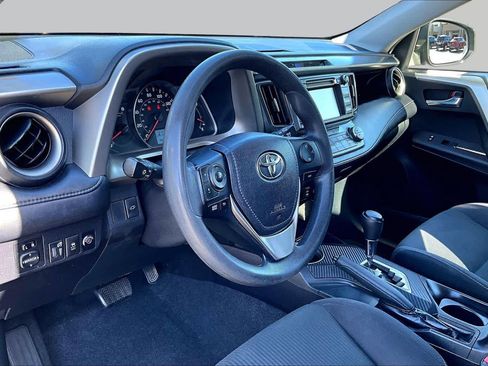 Used 2015 Toyota RAV4 XLE FWD image 16