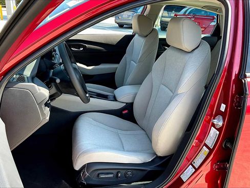 New 2025 Honda Accord SE image 9