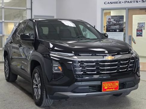 Used 2026 Chevrolet Equinox LT w/ Convenience Package II AWD/4WD image 3