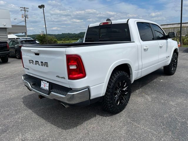 Used 2025 RAM 1500 Laramie AWD/4WD image 4