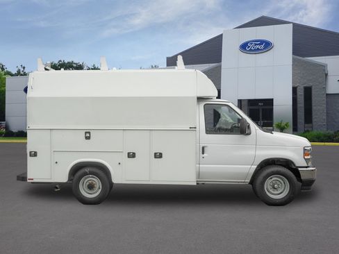 New 2025 Ford E-350 and Econoline 350 Super Duty w/ Power Equipment Group image 3