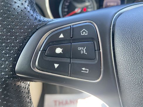 Used 2019 Mercedes-Benz GLC 300 4MATIC image 26