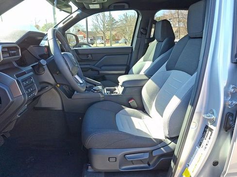 Used 2025 Toyota 4Runner TRD Off-Road AWD/4WD image 15