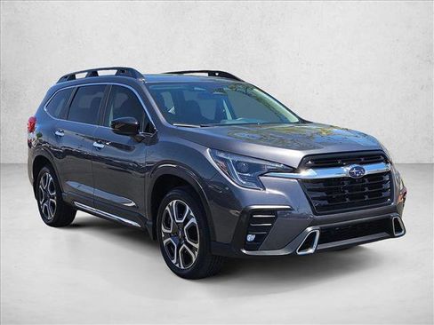 Certified 2025 Subaru Ascent Touring w/ Popular Package #1 AWD/4WD image 3
