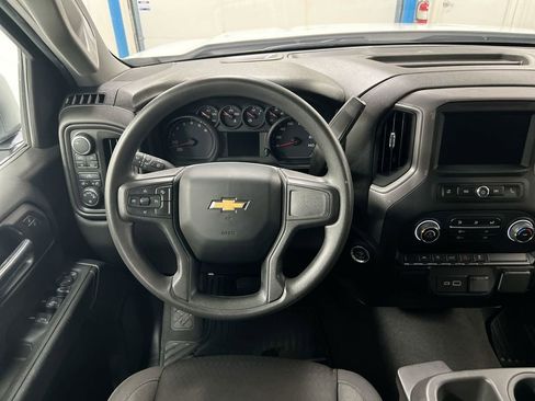 Used 2023 Chevrolet Silverado 1500 Custom AWD/4WD image 11