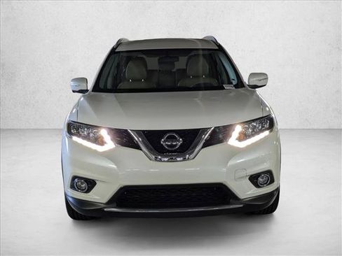 Used 2015 Nissan Rogue SL image 2