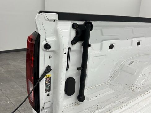 Used 2022 GMC Sierra 2500 SLE w/ SLE Convenience Package image 9