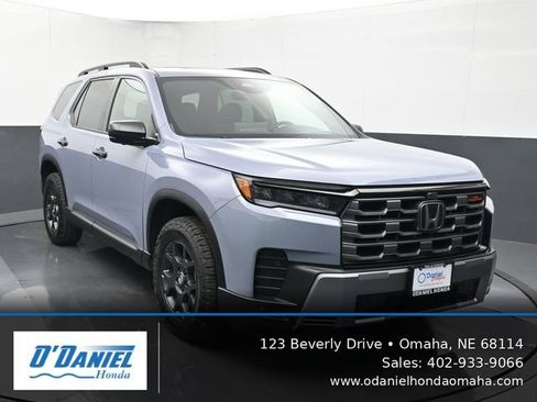 Used 2026 Honda Pilot TrailSport image 8