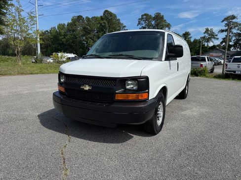 Used 2016 Chevrolet Express 2500 RWD image 29