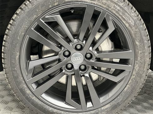 Used 2020 Audi Q5 e Premium Plus w/ Premium Plus Package image 10