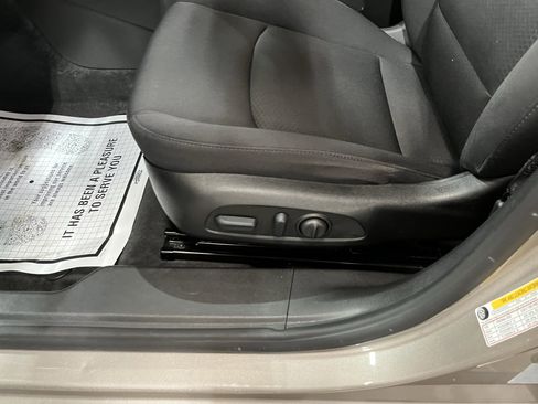 Used 2023 Chevrolet Malibu LT w/ Driver Confidence Package FWD image 17