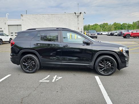 Certified 2023 GMC Terrain SLE w/ Driver Convenience Package AWD/4WD image 7