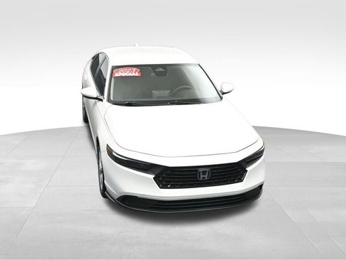 Used 2023 Honda Accord LX image 38