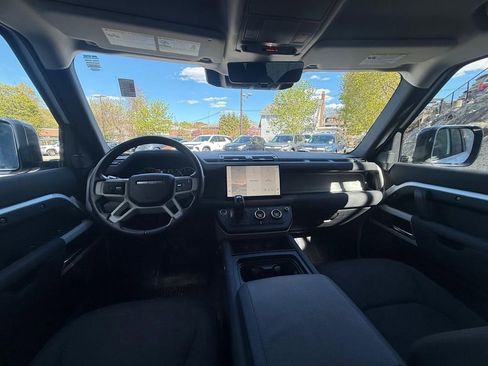 Used 2022 Land Rover Defender 110 AWD/4WD image 22