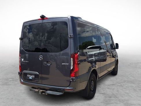 Used 2021 Mercedes-Benz Sprinter 2500 image 10