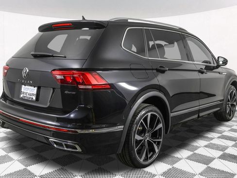 Used 2023 Volkswagen Tiguan SEL R-Line AWD/4WD image 17