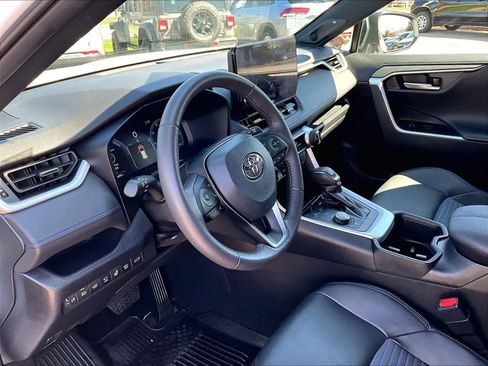 Used 2023 Toyota RAV4 XSE image 8