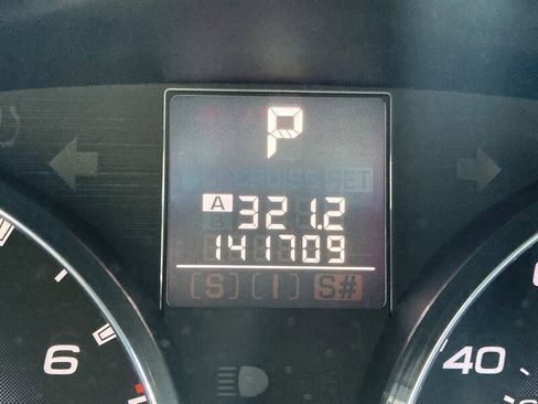 Used 2012 Subaru Outback 2.5i Limited image 21