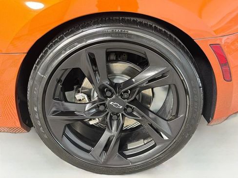 Used 2023 Chevrolet Camaro LT w/ RS Package image 30