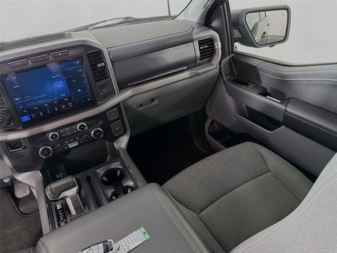 Used 2024 Ford F150 Lightning XLT AWD/4WD image 28