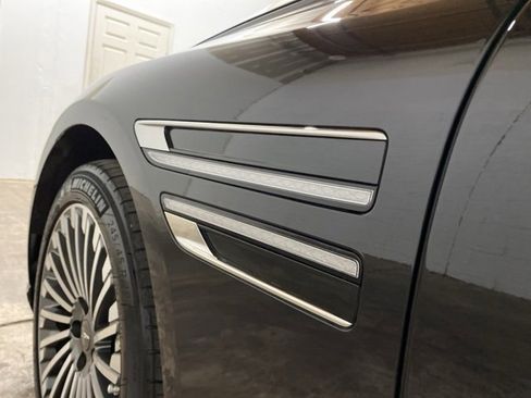 Used 2024 Genesis G80 image 98