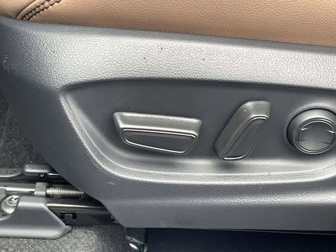 New 2026 Toyota Corolla Cross XLE image 29