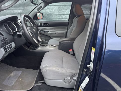 Used 2013 Toyota Tacoma V6 4x4 4dr Access Cab 6.1 ft S image 18
