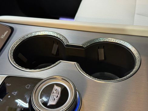 New 2026 Cadillac Vistiq Luxury image 38