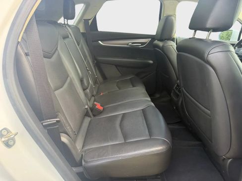 Used 2018 Cadillac XT5 Luxury w/ Driver Awareness Package FWD image 19