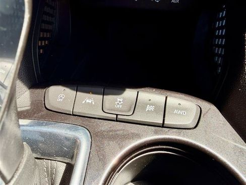 Used 2021 Chevrolet TrailBlazer LT w/ Premium Seating Package AWD/4WD image 7