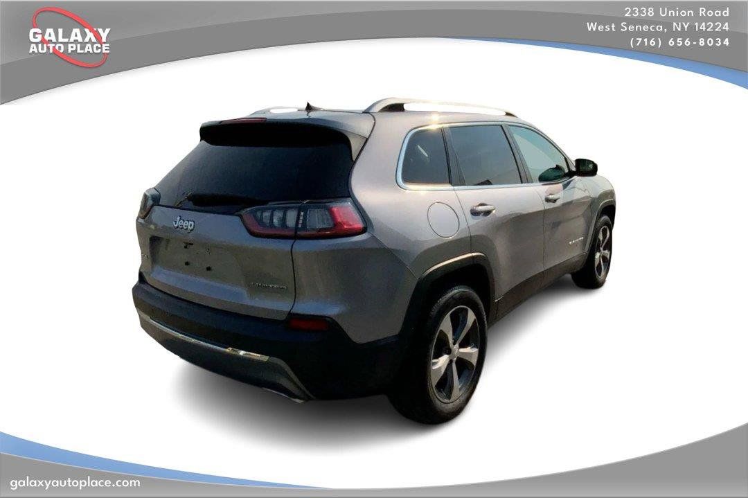 Used 2019 Jeep Cherokee Limited AWD/4WD image 5