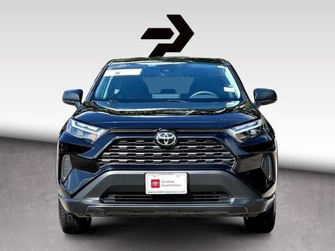 Used 2025 Toyota RAV4 LE FWD image 3