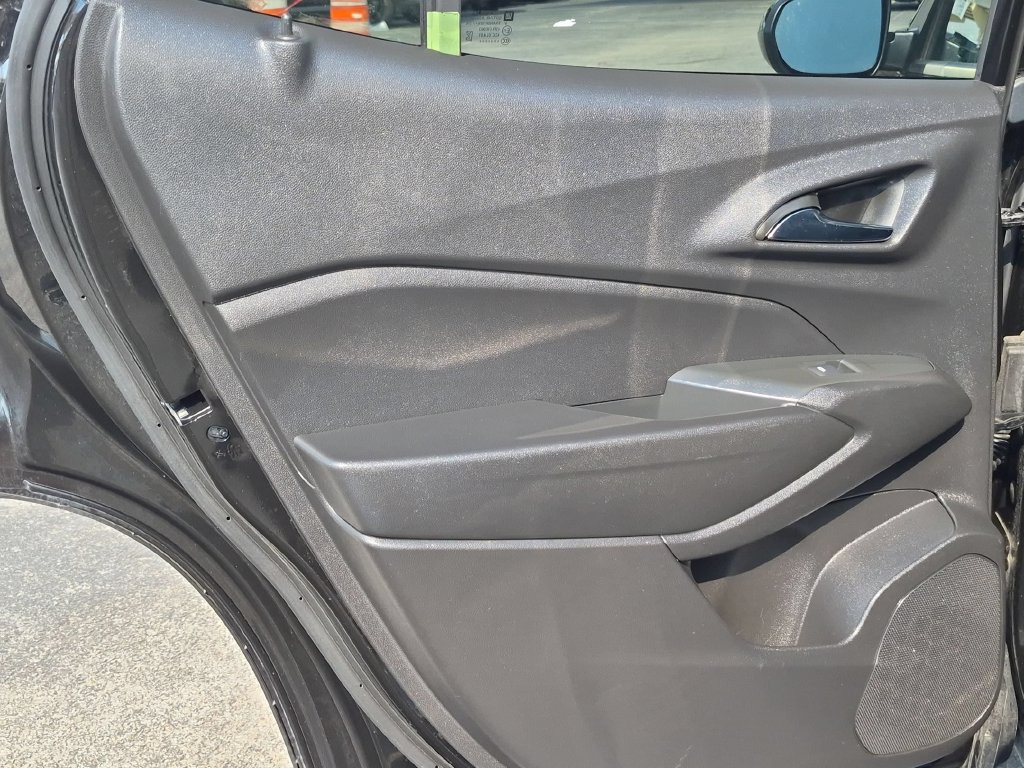 Used 2026 Chevrolet Trax LT FWD image 27